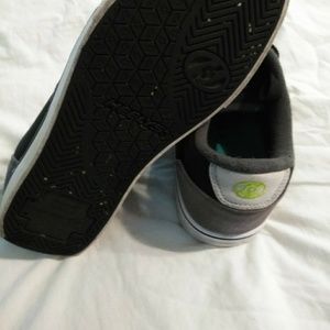 heelys men's launch fashion sneaker